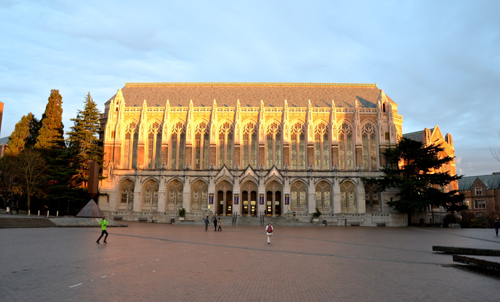 University of Washington campus in Seattle; contextual photograph